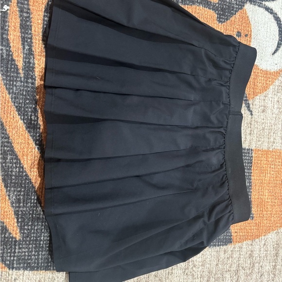 ALO Yoga Black Skirt - Picture 4 of 4